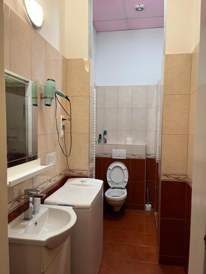 Good Luck Apartment Будапеща Екстериор снимка