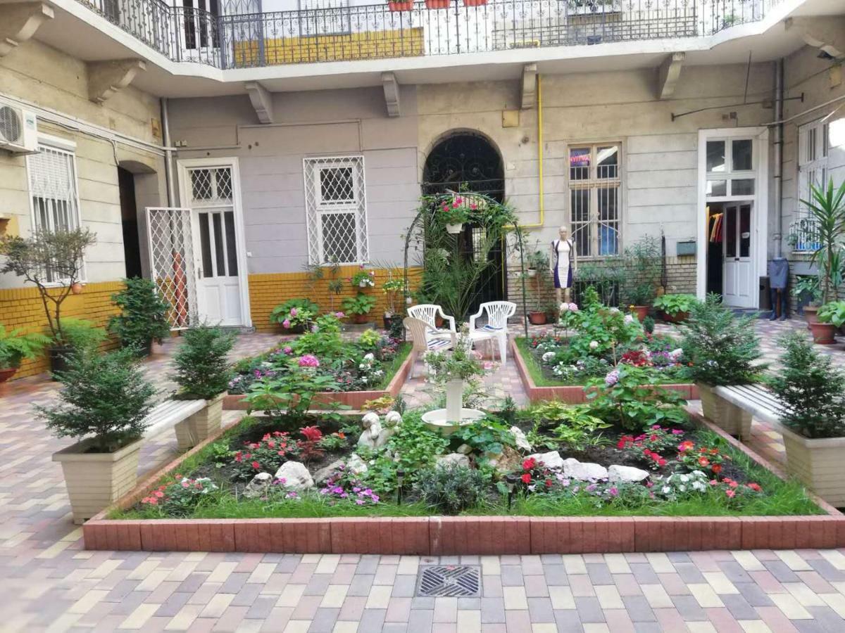 Good Luck Apartment Будапеща Екстериор снимка