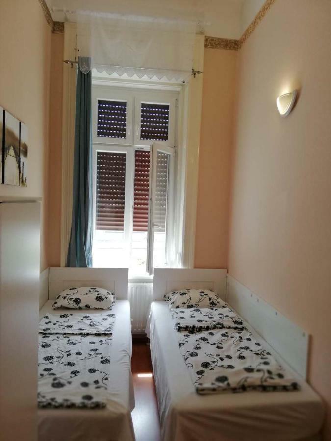 Good Luck Apartment Будапеща Екстериор снимка